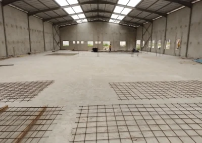 Dalle industrielle de l'usine du PK 24 construite par ACOBAT, Abidjan